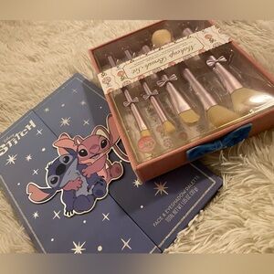 Stitch Makeup & Brush Set
